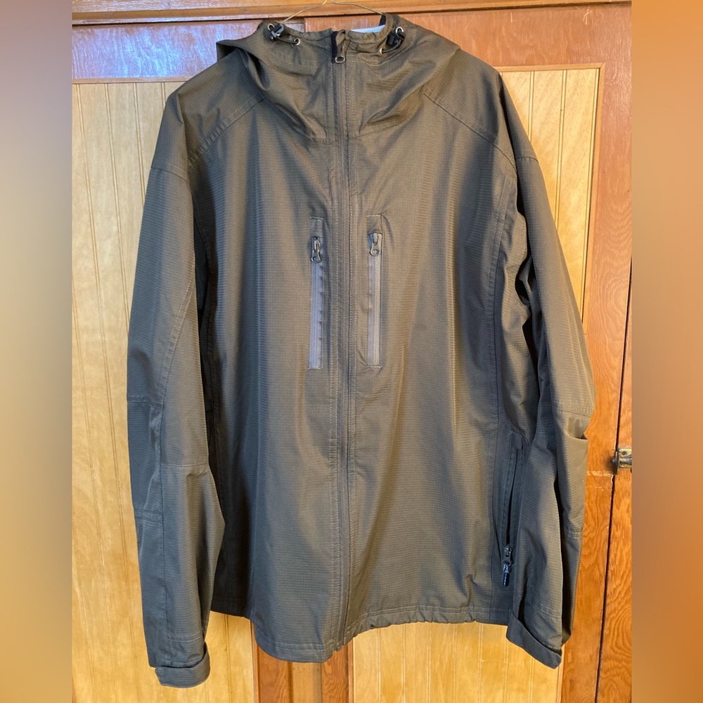 Iceberg Outerwear Men’s waterproof rain jacket